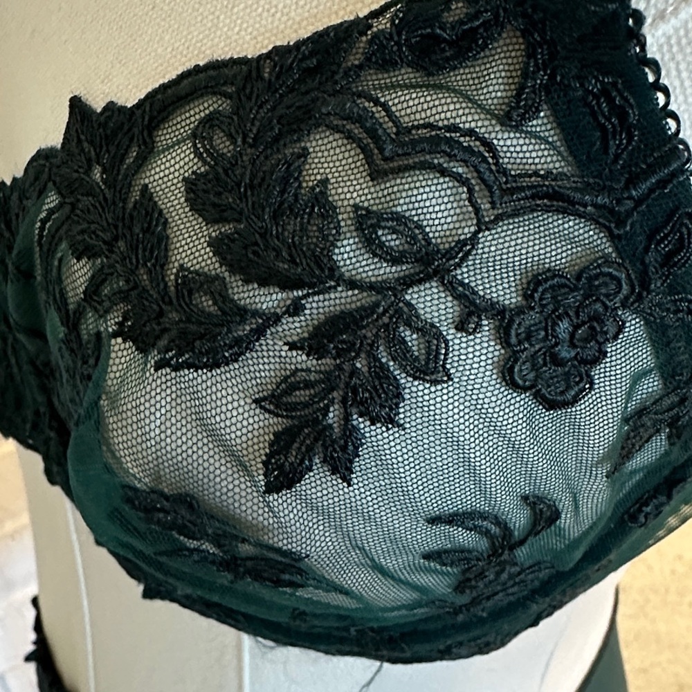La Perla Dark Green Lace Lingerie Set - Picture 8 of 12